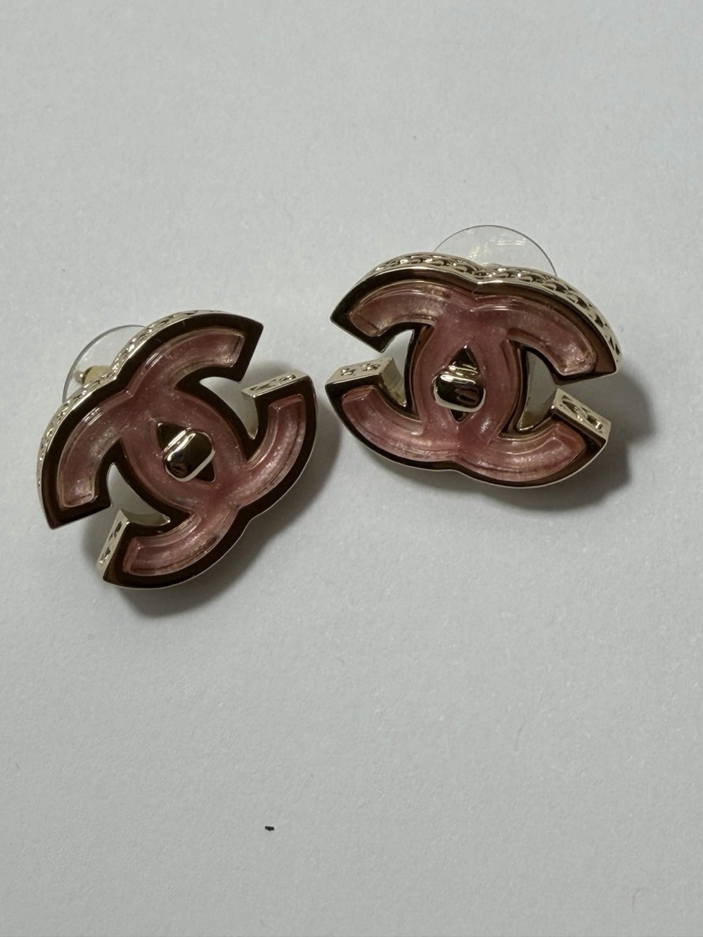 CHANEL Pink Enamel CC Logo Stud Earrings Gold Tond